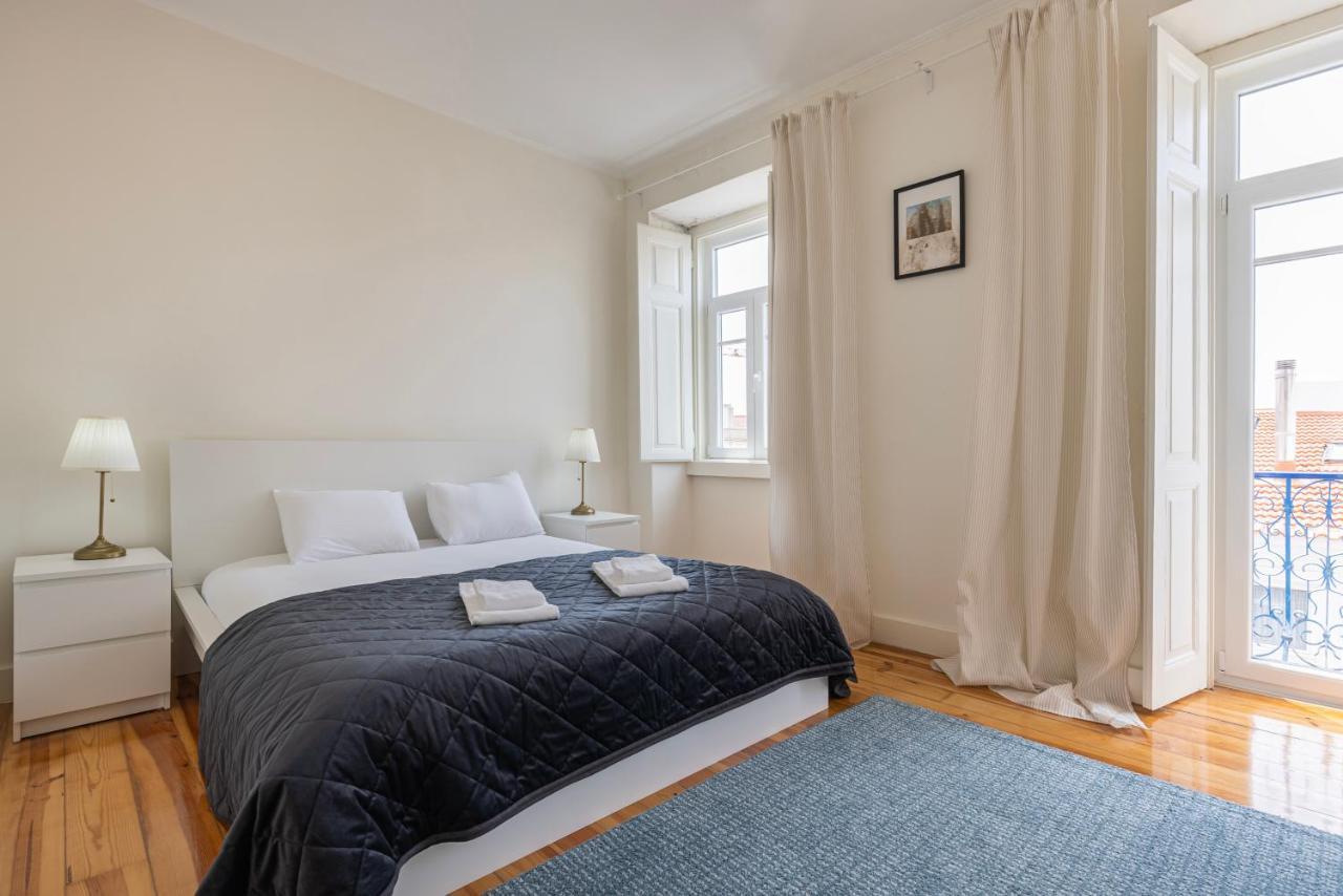 Apartment 2bdr Charm In Belem's Heart By Lovelystay